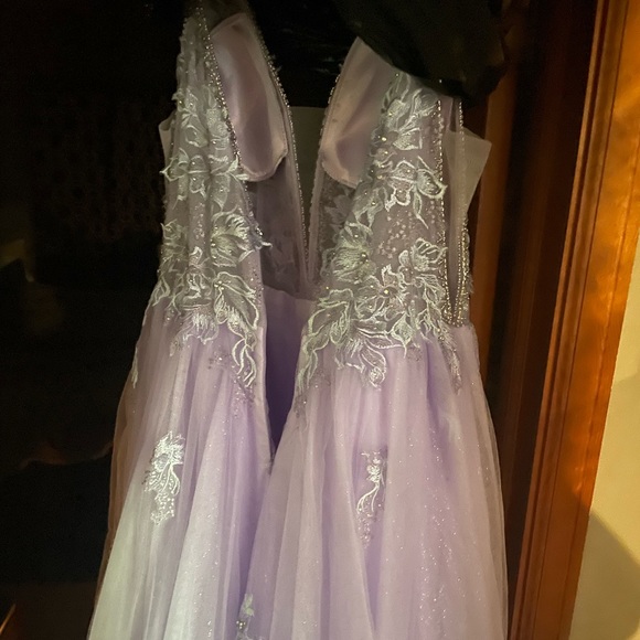 Prom dress - Picture 3 of 3